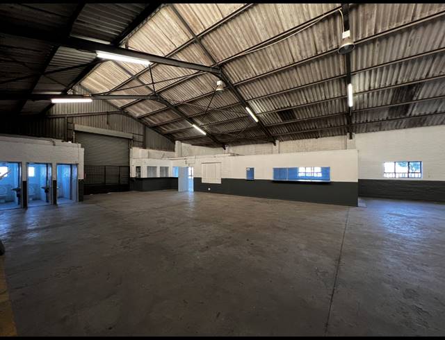 480M² WAREHOUSE TO LET IN PAROW INDUSTRIAL